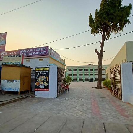 Heritage Bagala Dharmasala Hotel Puri Eksteriør billede