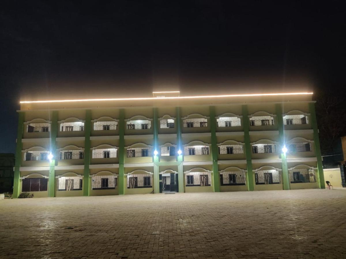 Heritage Bagala Dharmasala Hotel Puri Eksteriør billede